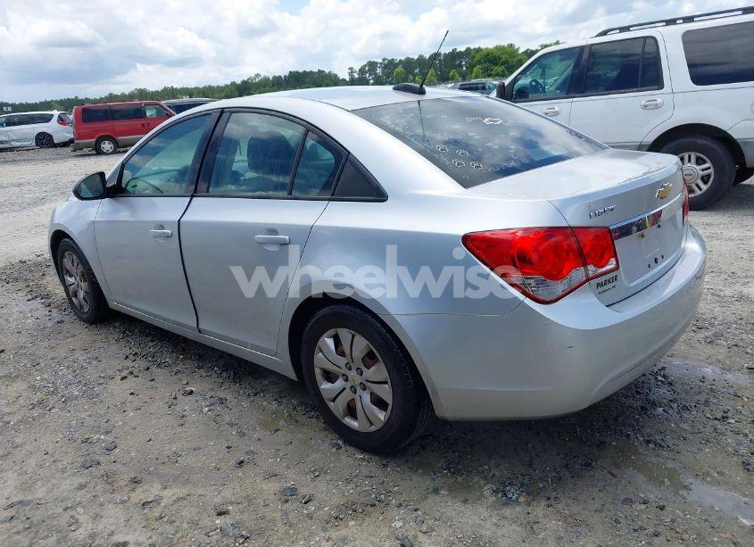 Photo 3 of 2015 Chevrolet Cruze LS AUTO (VIN 1G1PA5SH5F7253318)