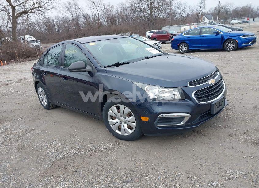 2015 Chevrolet Cruze LS AUTO (VIN 1G1PA5SH5F7285783) main photo