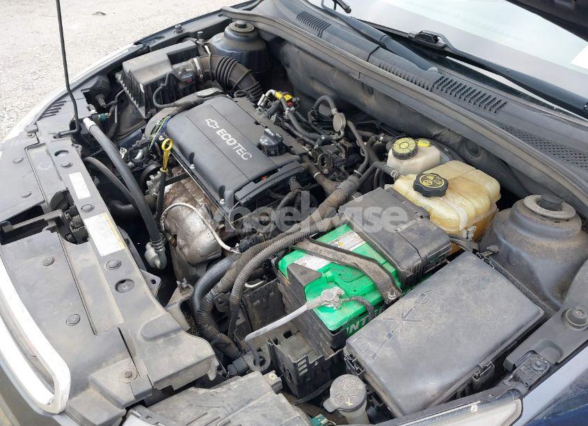 Photo 10 of 2015 Chevrolet Cruze LS AUTO (VIN 1G1PA5SH5F7285783)