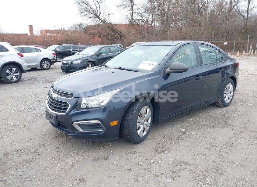 Photo 2 of 2015 Chevrolet Cruze LS AUTO (VIN 1G1PA5SH5F7285783)