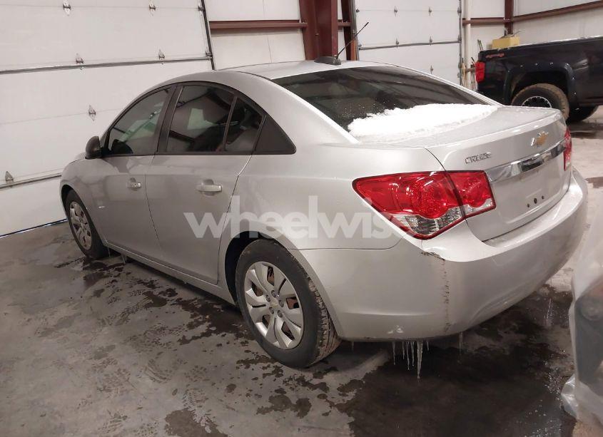 Photo 3 of 2015 Chevrolet Cruze LS AUTO (VIN 1G1PA5SH5F7292264)