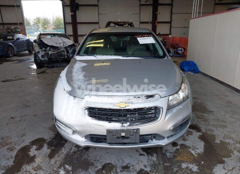 Photo 6 of 2015 Chevrolet Cruze LS AUTO (VIN 1G1PA5SH5F7292264)