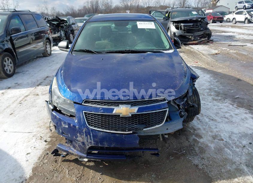 Photo 12 of 2013 Chevrolet Cruze LS AUTO (VIN 1G1PA5SH6D7127224)