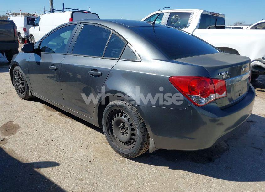 Photo 3 of 2013 Chevrolet Cruze LS AUTO (VIN 1G1PA5SH6D7190808)