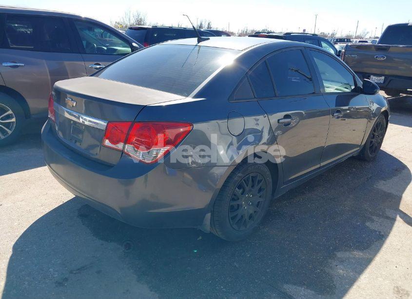 Photo 4 of 2013 Chevrolet Cruze LS AUTO (VIN 1G1PA5SH6D7190808)