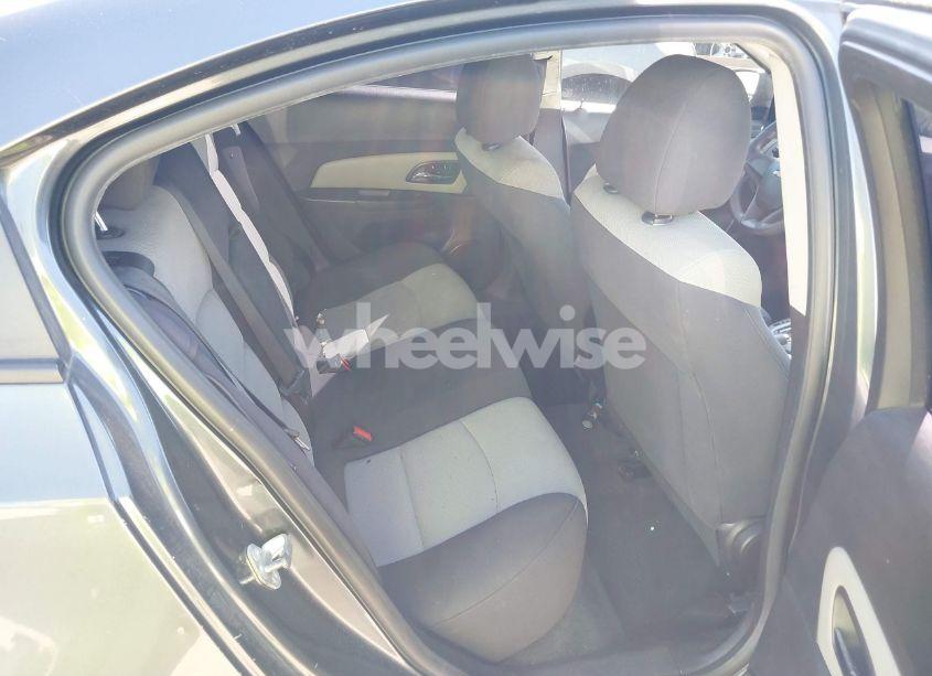 Photo 8 of 2013 Chevrolet Cruze LS AUTO (VIN 1G1PA5SH6D7190808)