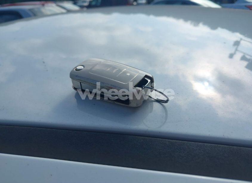 Photo 11 of 2013 Chevrolet Cruze LS AUTO (VIN 1G1PA5SH6D7196236)