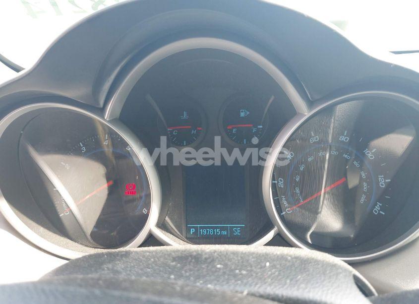 Photo 7 of 2013 Chevrolet Cruze LS AUTO (VIN 1G1PA5SH6D7196236)