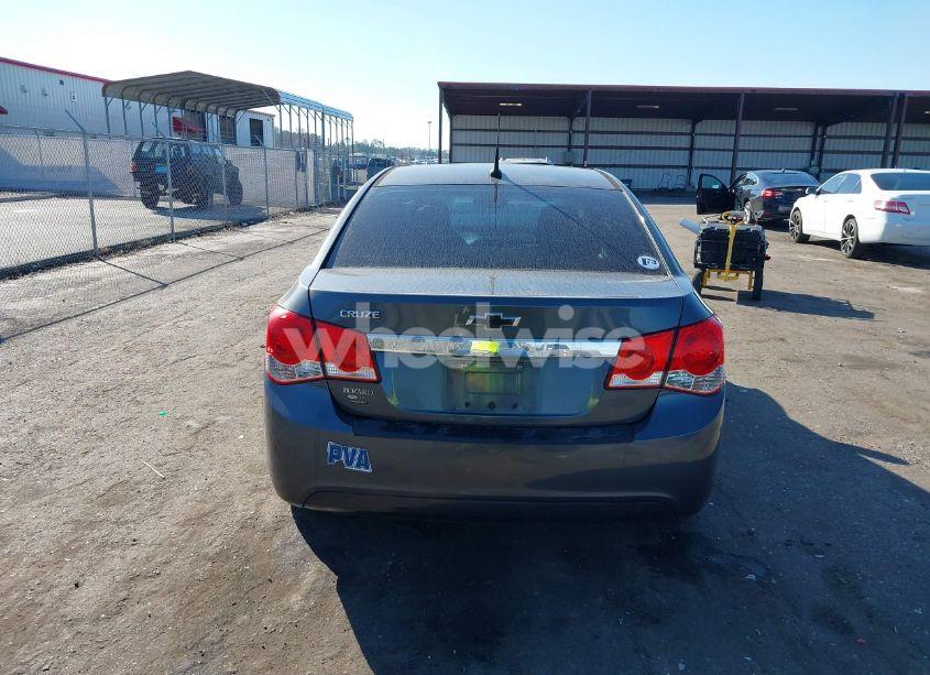 Photo 16 of 2013 Chevrolet Cruze LS AUTO (VIN 1G1PA5SH6D7236329)