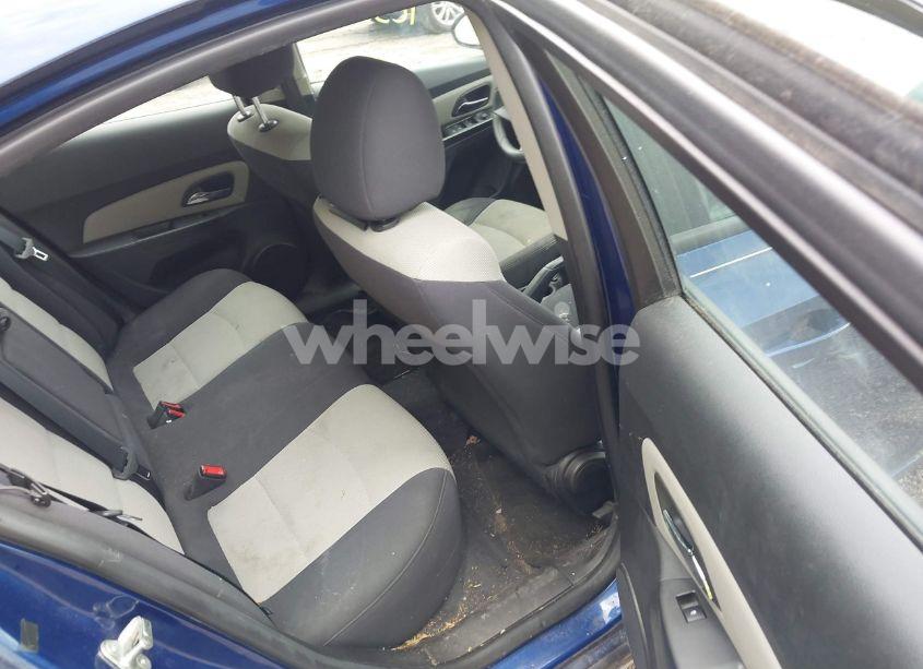 Photo 8 of 2013 Chevrolet Cruze LS AUTO (VIN 1G1PA5SH6D7255186)