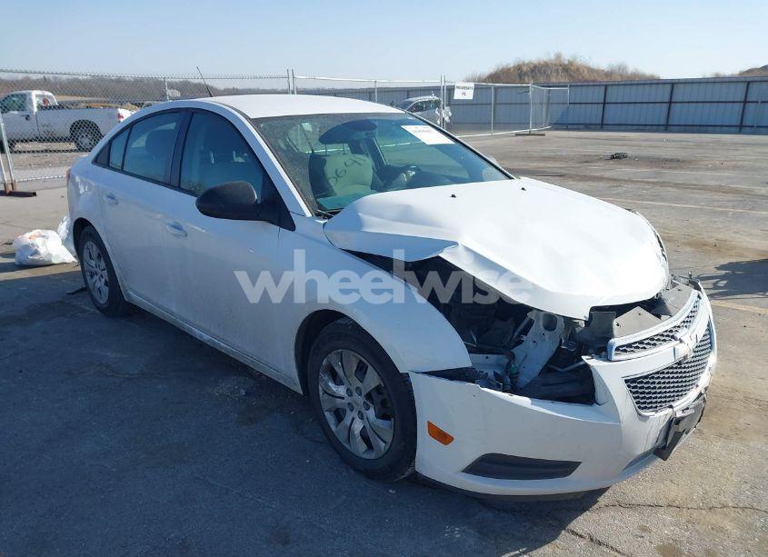 2013 Chevrolet Cruze LS AUTO (VIN 1G1PA5SH6D7313782) main photo