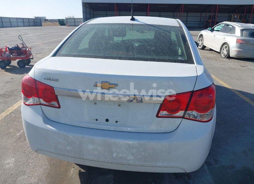 Photo 16 of 2013 Chevrolet Cruze LS AUTO (VIN 1G1PA5SH6D7313782)