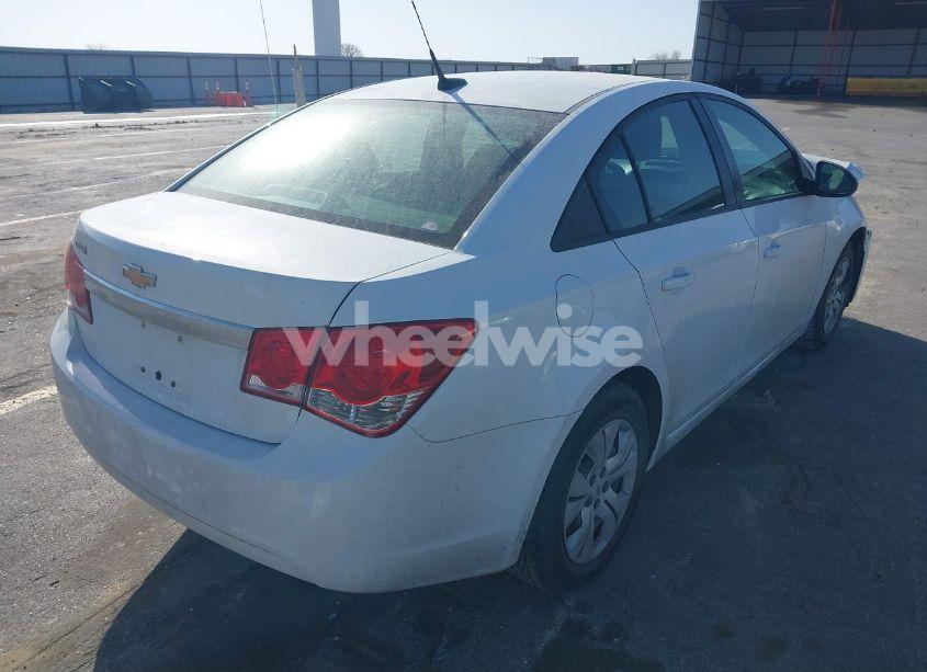 Photo 4 of 2013 Chevrolet Cruze LS AUTO (VIN 1G1PA5SH6D7313782)