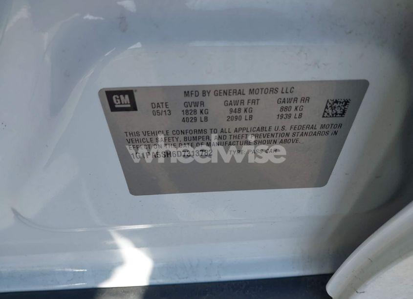 Photo 9 of 2013 Chevrolet Cruze LS AUTO (VIN 1G1PA5SH6D7313782)