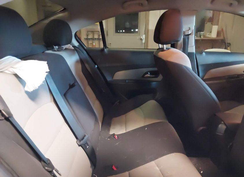 Photo 8 of 2014 Chevrolet Cruze LS AUTO (VIN 1G1PA5SH6E7112319)