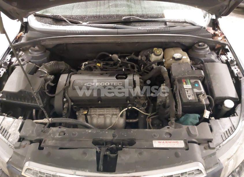 Photo 10 of 2014 Chevrolet Cruze LS AUTO (VIN 1G1PA5SH6E7143988)