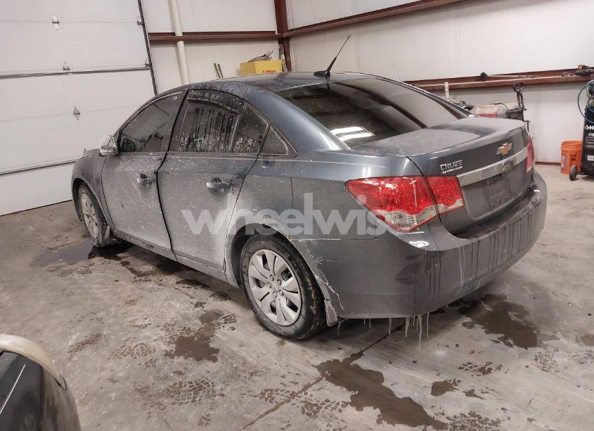 Photo 3 of 2014 Chevrolet Cruze LS AUTO (VIN 1G1PA5SH6E7143988)