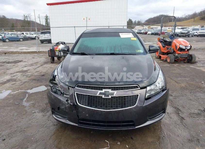 Photo 12 of 2014 Chevrolet Cruze LS AUTO (VIN 1G1PA5SH6E7186730)