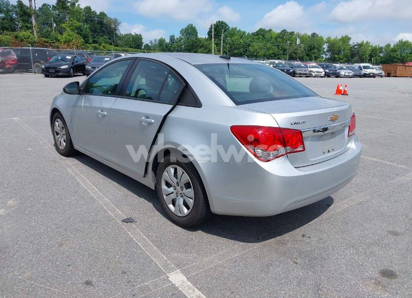 Photo 3 of 2014 Chevrolet Cruze LS AUTO (VIN 1G1PA5SH6E7209861)