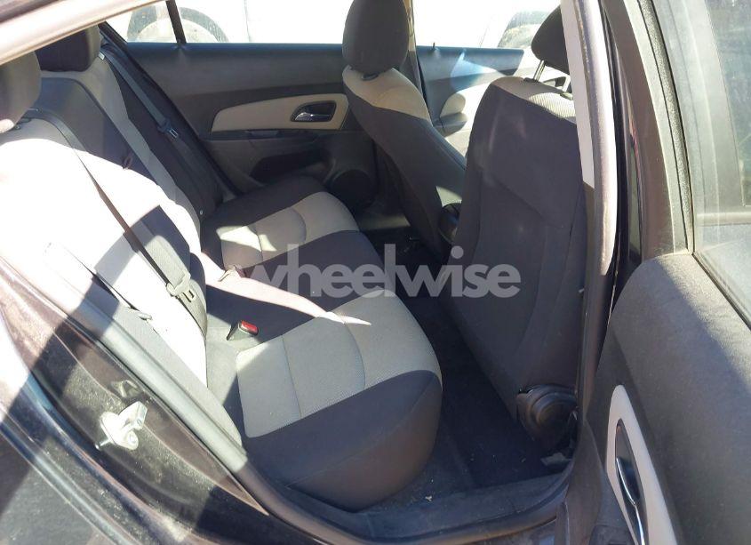 Photo 8 of 2014 Chevrolet Cruze LS AUTO (VIN 1G1PA5SH6E7222139)