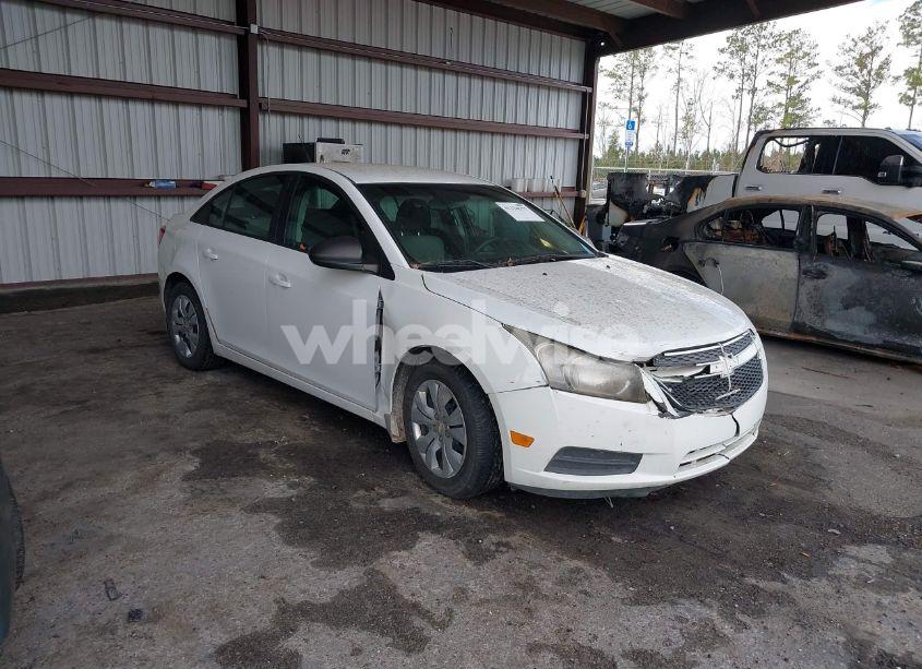 2014 Chevrolet Cruze LS AUTO (VIN 1G1PA5SH6E7228281) main photo