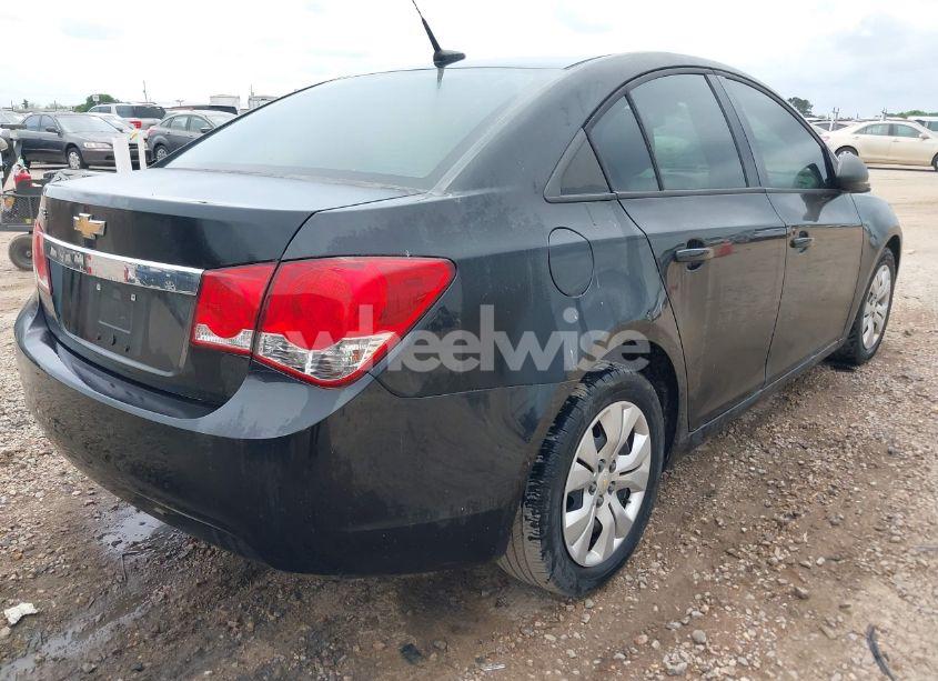 Photo 4 of 2014 Chevrolet Cruze LS AUTO (VIN 1G1PA5SH6E7249650)