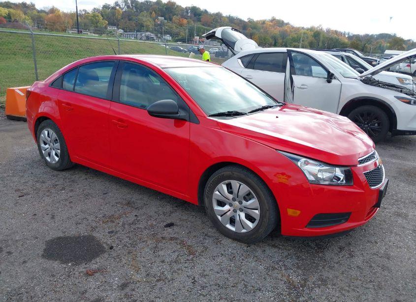 2014 Chevrolet Cruze LS AUTO (VIN 1G1PA5SH6E7271972) main photo