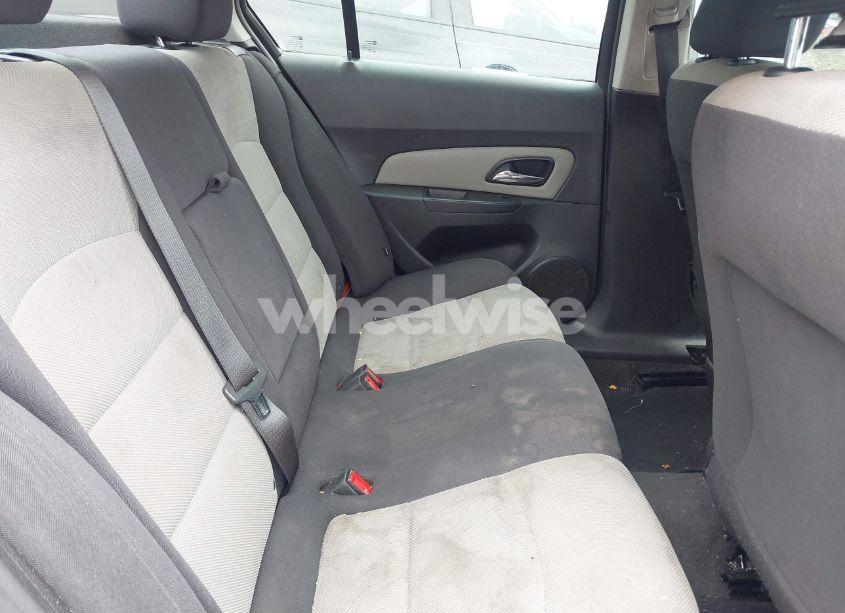 Photo 8 of 2014 Chevrolet Cruze LS AUTO (VIN 1G1PA5SH6E7328137)