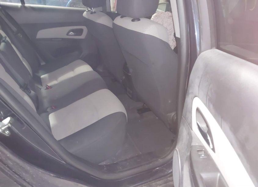 Photo 8 of 2014 Chevrolet Cruze LS AUTO (VIN 1G1PA5SH6E7345357)