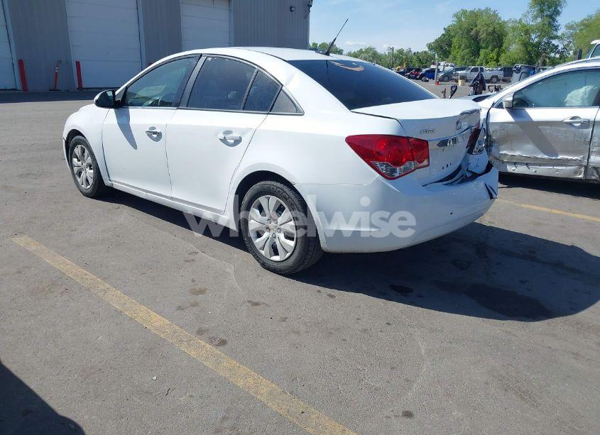 Photo 3 of 2014 Chevrolet Cruze LS AUTO (VIN 1G1PA5SH6E7422695)