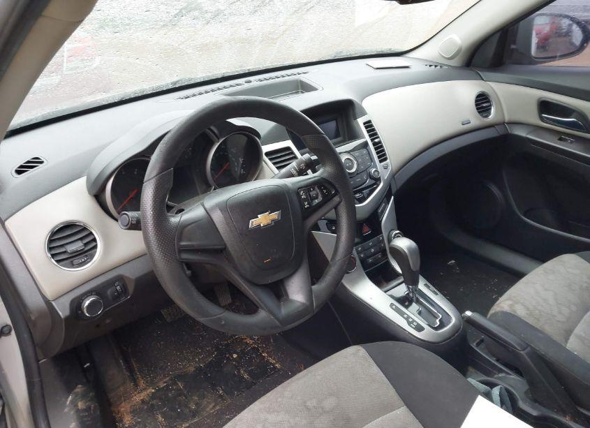 Photo 13 of 2014 Chevrolet Cruze LS AUTO (VIN 1G1PA5SH6E7470505)