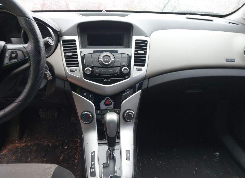 Photo 16 of 2014 Chevrolet Cruze LS AUTO (VIN 1G1PA5SH6E7470505)