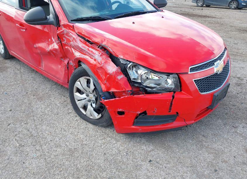 Photo 6 of 2014 Chevrolet Cruze LS AUTO (VIN 1G1PA5SH6E7476823)