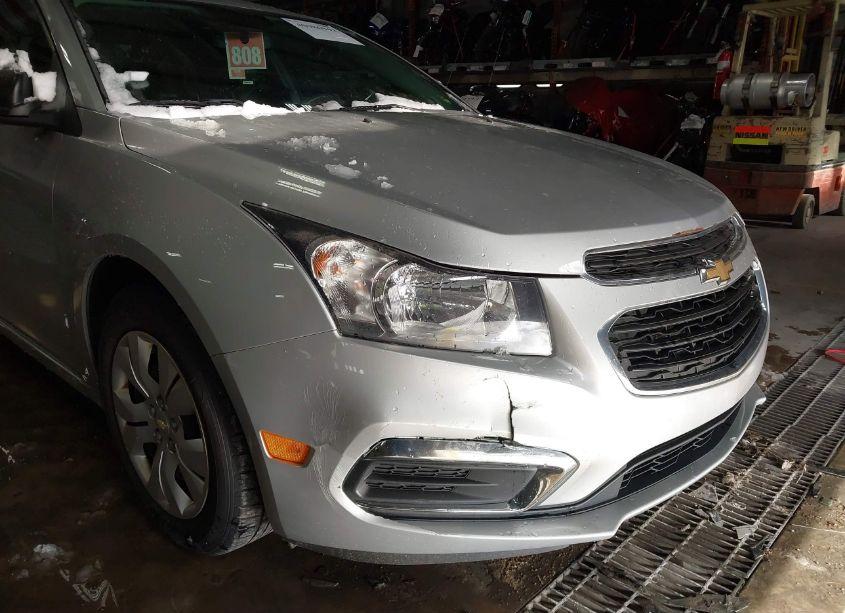 Photo 6 of 2015 Chevrolet Cruze LS AUTO (VIN 1G1PA5SH6F7102150)