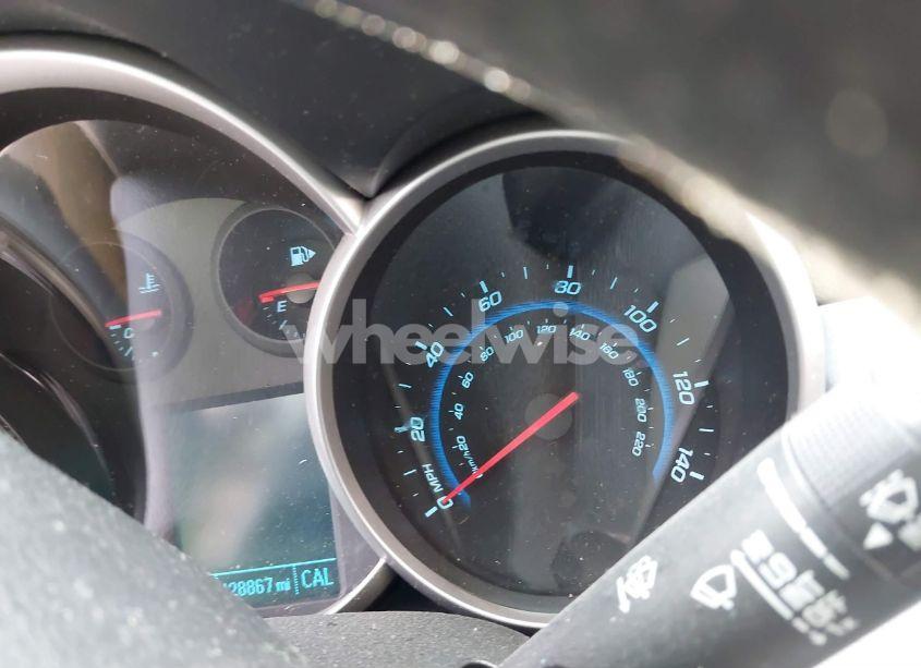 Photo 14 of 2015 Chevrolet Cruze LS AUTO (VIN 1G1PA5SH6F7104027)