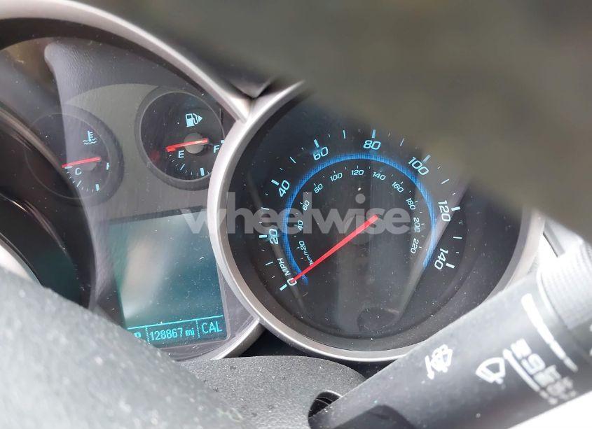 Photo 7 of 2015 Chevrolet Cruze LS AUTO (VIN 1G1PA5SH6F7104027)