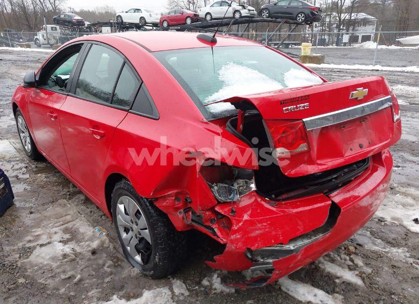 Photo 3 of 2015 Chevrolet Cruze LS AUTO (VIN 1G1PA5SH6F7115285)