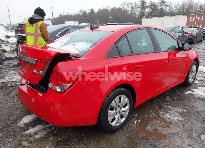 Photo 4 of 2015 Chevrolet Cruze LS AUTO (VIN 1G1PA5SH6F7115285)