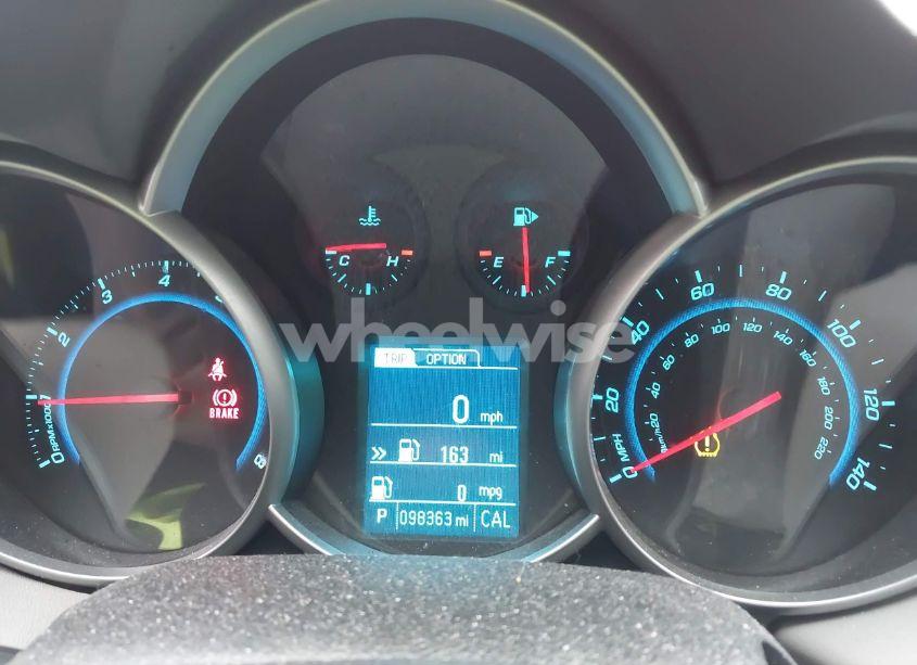 Photo 7 of 2015 Chevrolet Cruze LS AUTO (VIN 1G1PA5SH6F7115285)