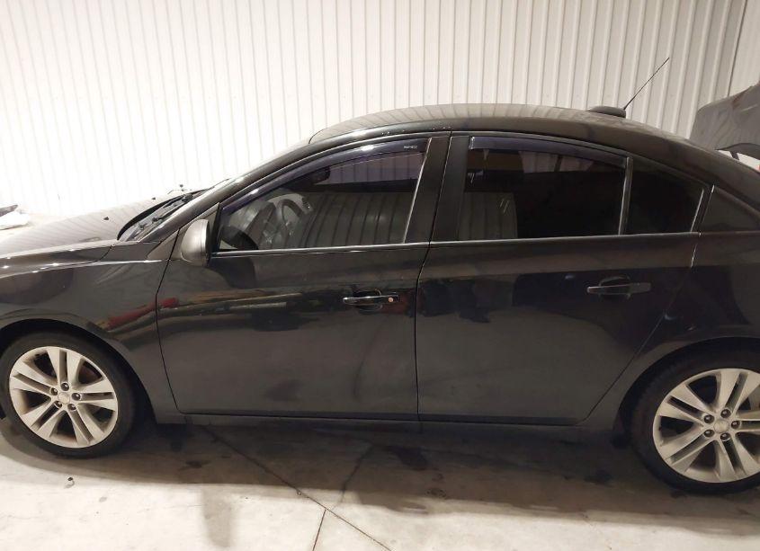 Photo 15 of 2015 Chevrolet Cruze LS AUTO (VIN 1G1PA5SH6F7142440)