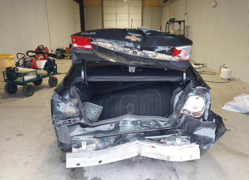 Photo 17 of 2015 Chevrolet Cruze LS AUTO (VIN 1G1PA5SH6F7142440)