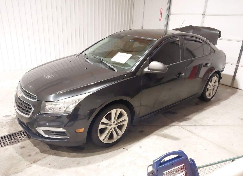 Photo 2 of 2015 Chevrolet Cruze LS AUTO (VIN 1G1PA5SH6F7142440)