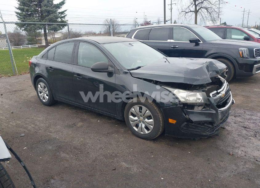 2015 Chevrolet Cruze LS AUTO (VIN 1G1PA5SH6F7161795) main photo