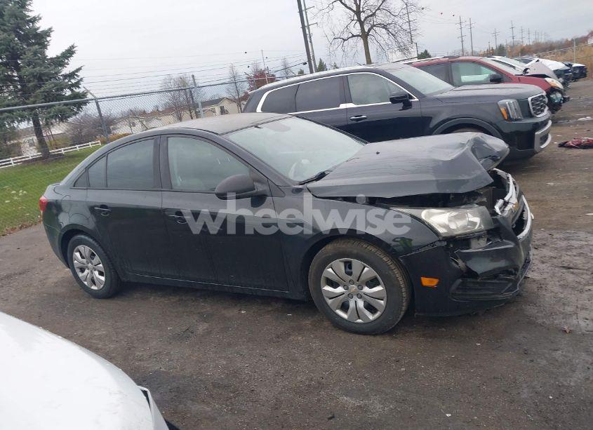 Photo 13 of 2015 Chevrolet Cruze LS AUTO (VIN 1G1PA5SH6F7161795)