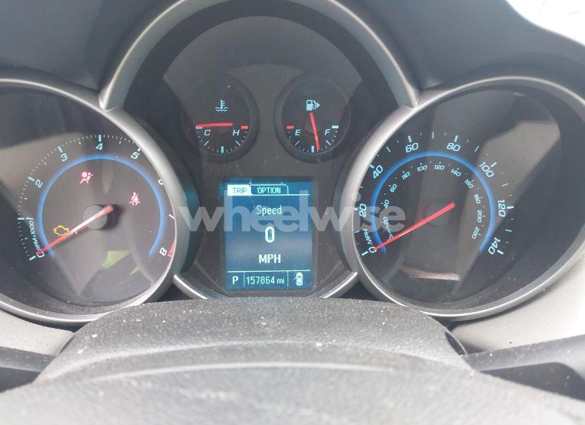 Photo 7 of 2015 Chevrolet Cruze LS AUTO (VIN 1G1PA5SH6F7161795)