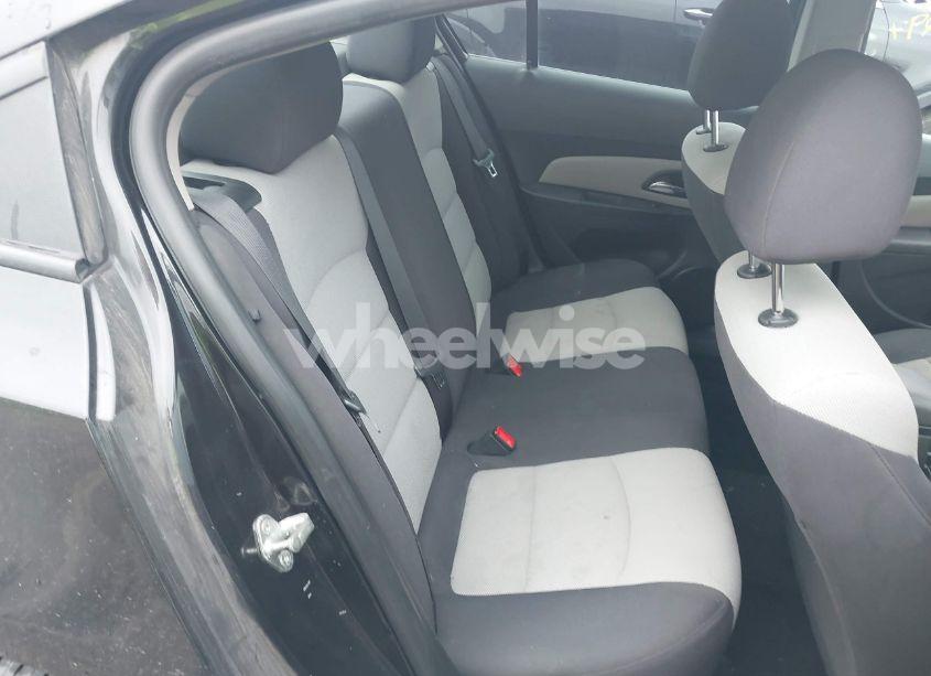 Photo 8 of 2015 Chevrolet Cruze LS AUTO (VIN 1G1PA5SH6F7161795)