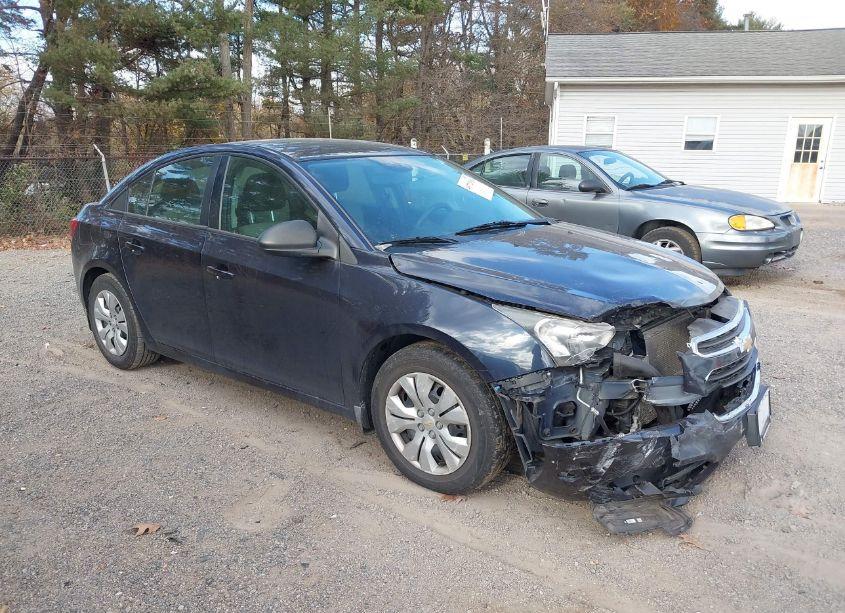 2015 Chevrolet Cruze LS AUTO (VIN 1G1PA5SH6F7207321) main photo