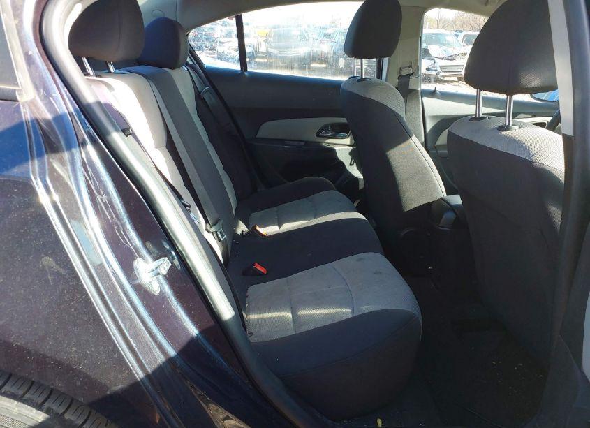 Photo 8 of 2015 Chevrolet Cruze LS AUTO (VIN 1G1PA5SH6F7207321)