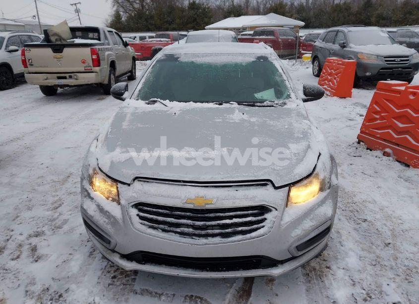 Photo 12 of 2015 Chevrolet Cruze LS AUTO (VIN 1G1PA5SH6F7240786)