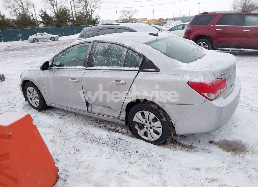 Photo 14 of 2015 Chevrolet Cruze LS AUTO (VIN 1G1PA5SH6F7240786)